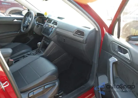 2020 Volkswagen Tiguan 2.0T Se/2.0T Se R-Line Black/2.0T Sel from USA, damaged, VIN 3VV2B7AXXLM022663